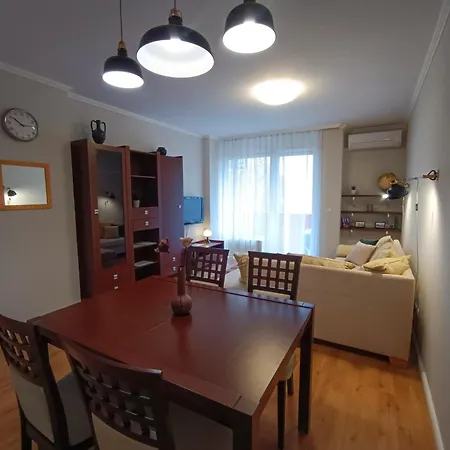 F151 Elitehost Futo Appartement *